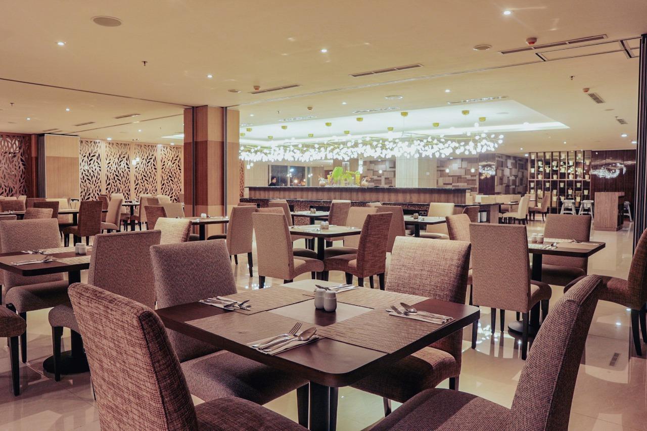 BW Luxury Hotel Jambi Exterior photo