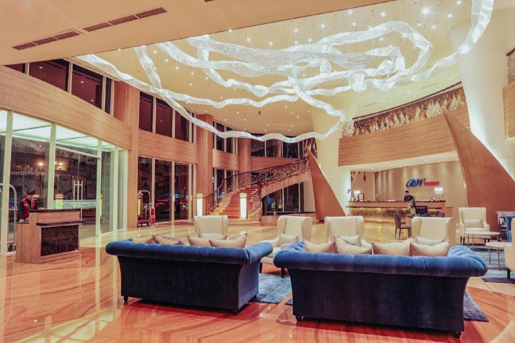 BW Luxury Hotel Jambi Exterior photo